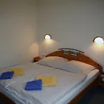 - Zum Gruenen Jaeger Hotel