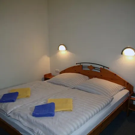 Gremersdorf - Zum Grunen Jager Hotell