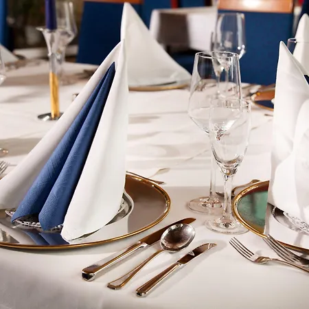Hotel - Zum Grünen Jäger 3*