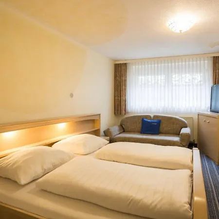 Hotel - Zum Grünen Jäger 3*