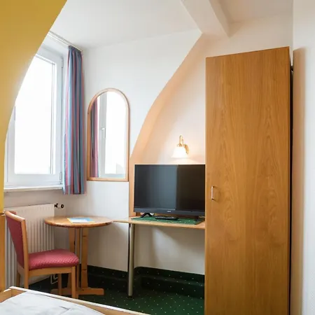 - Zum Gruenen Jaeger Hotel Gremersdorf