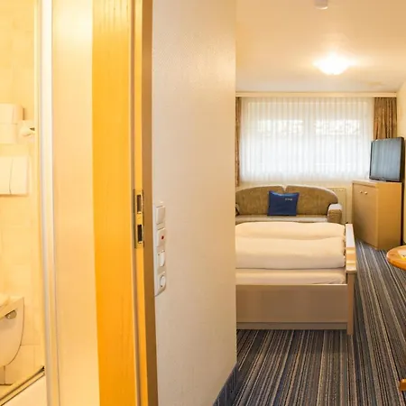 Hotel - Zum Grünen Jäger 3*