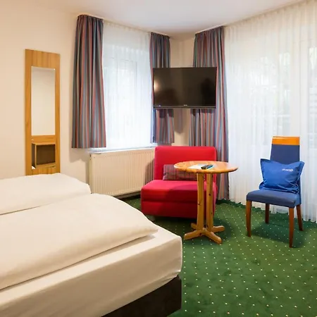 - Zum Grünen Jäger Hotel 3*