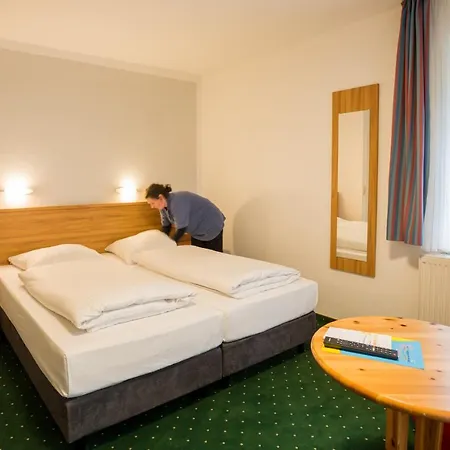 Gremersdorf - Zum Grunen Jager Hotell Gremersdorf