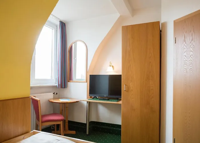 - Zum Gruenen Jaeger Hotel Gremersdorf